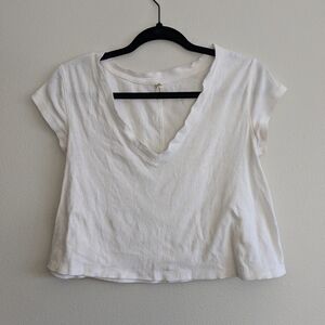 Free People Cropped V-Neck Size Small